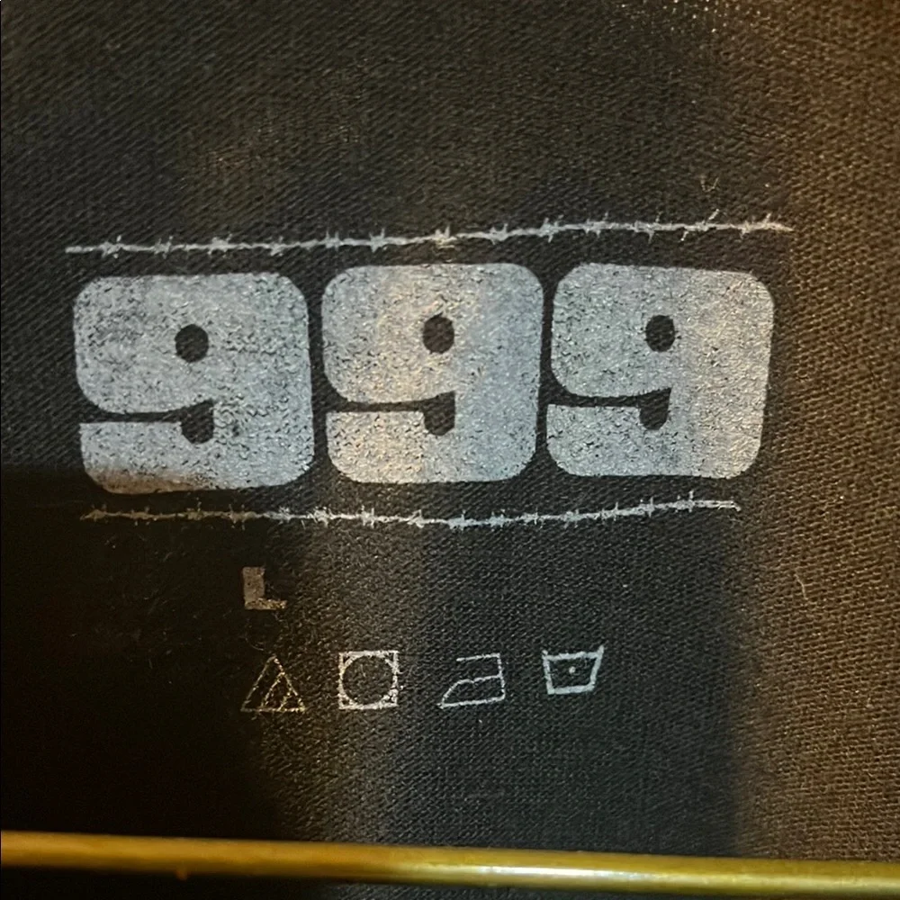 Graphic Black T-Shirt with White Portrait - Picture 2 of 4